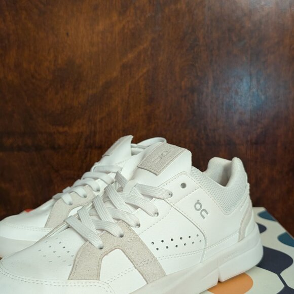 On Running White Sneakers - Picture 4 of 7